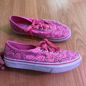 Women’s Hello Kitty Vans 7.5